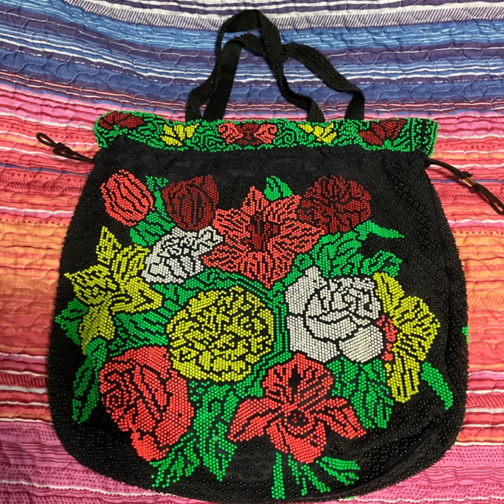 Beaded draw string bag. W255 - Picture 3 of 3